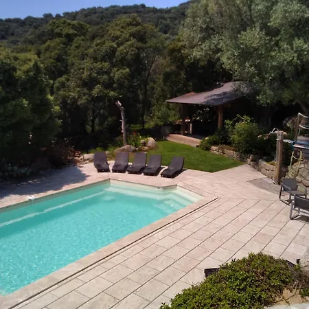 Avec Piscine Chauffee Et Borne De Recharge Villa *